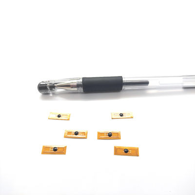 Thẻ 213 RFID NFC Thẻ Micro RFID 5,8 * 15mm để quản lý nhúng