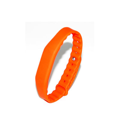 FM11RF08 Thẻ đeo tay RFID Dây đeo cổ tay silicon RFID có thể điều chỉnh